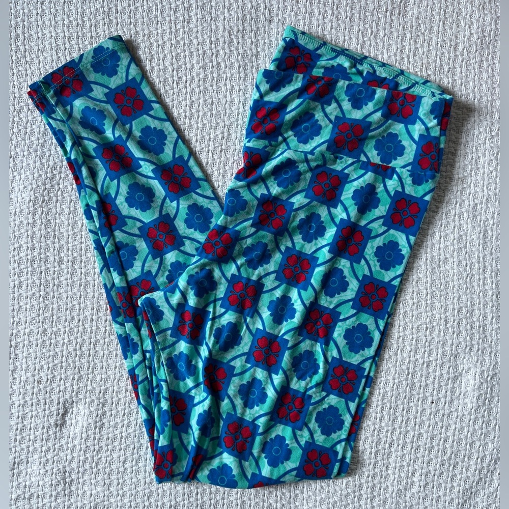 LuLaRoe Leggings - Tall & Curvy